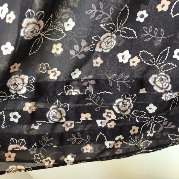 Victoria Secret Lingerie Top - Picture 4 of 7